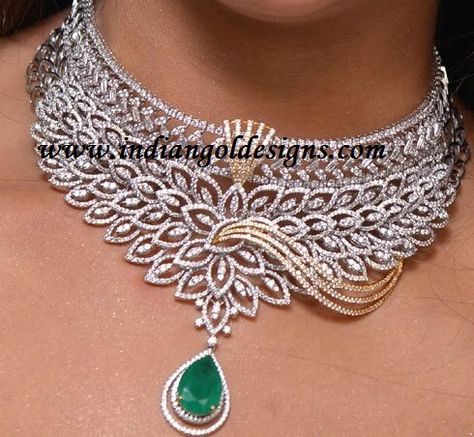 Beautiful diamond necklace Diamond Necklace Indian, Beautiful Diamond Necklace, Bridal Diamond Necklace, Diamond Flower Pendant, Diamond Circle Pendant, Diamond Tennis Necklace, Diamond Necklace Designs, Bridal Diamond Jewellery, Diamond Necklace Set