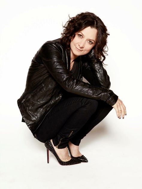 Sara Gilbert Sarah Gilbert, Roseanne Tv Show, Linda Perry, Elizabeth Kubler Ross, Attractive Celebrities, Julie Chen, Aisha Tyler, Sara Gilbert, Aquarius Sun