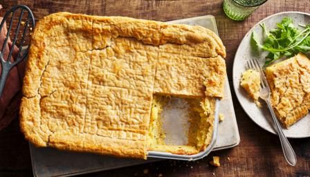 Onion Pie Recipe, Vegetarian Pie Recipes, Cheese And Potato Pie, Paul Hollywood Recipes, Veggie Pies, Onion Pie, Cheese Potato, Vegetarian Main Course, Paul Hollywood