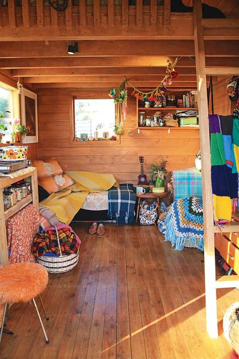 Take a tour of fabric upcycler Sarah Lancaster's cute-as-a-button tiny house - thisNZlife Plywood Tiny House Interior, Triangle Cottage Tiny House, Cabins Interiors, Tiny House Embroidery, Recycled Material Tiny House, Reclaimed Materials Tiny House, Tiny Home Ideas, Tiny House Tour, A Blessing In Disguise