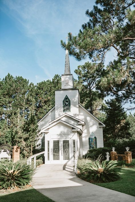 Intimate Chapel Wedding, Wesley Chapel Florida, Open Air Wedding, Florida Wedding Venues, Classy Wedding, North Carolina Wedding, Coastal Wedding, Old Church, Church Wedding