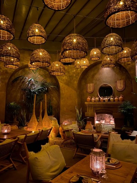 Middle Eastern Coffee Shop, Middle Eastern Restaurant Interior, Arab Cafe Design, Turkish Cafe Interior Design, Middle Eastern Restaurant Design, Turkish Restaurant Interior Design, Middle Eastern Interior Design, Turkish Interior Design, Turkish Interior