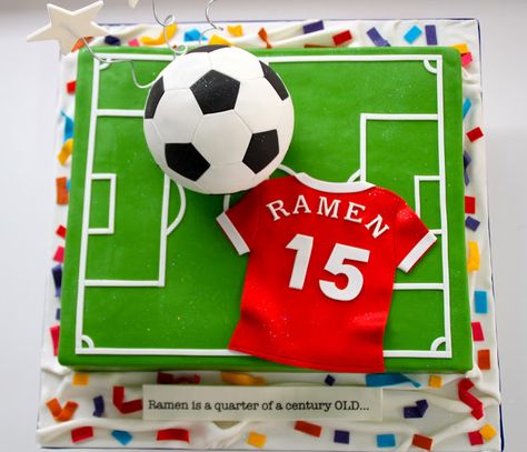 Birthday Cake For Men, Football Themed Cakes, Soccer Birthday Cakes, Cake For Men, Sports Themed Cakes, Football Birthday Cake, Soccer Cake, Soccer Birthday Parties, Sport Cakes