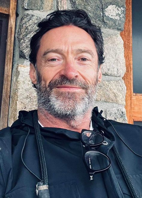 Jack Hughman, Salt And Pepper Beard, Hugh Jackman Wolverine, Hugh Jackman Images, Old Man Pictures, Man Pictures, Hugh Jackman Logan, X-men, Handsome Jack