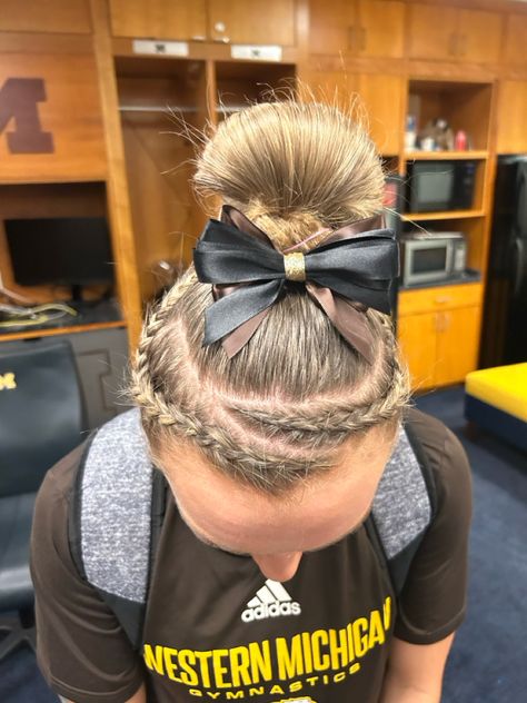 Side Line Cheer Hairstyles, Braided Sports Hairstyles, Gymnastic Hairstyles, Gymnastics Hairstyles For Competition, Gymnastics Meet Hair, Gymnastics Meet, Sports Hair, Track Hairstyles, Basketball Hairstyles