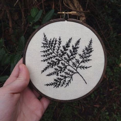 Embroidery Hand, Pola Sulam, 자수 디자인, Hand Embroidery Stitches, Modern Embroidery, Embroidery Hoop Art, Hand Embroidery Patterns, Stitch Embroidery, Embroidery Inspiration