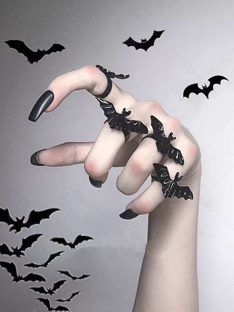 [35% OFF] 2023 4Pcs Bat Shape Adjustable Halloween Finger Rings Set In BLACK | DressLily Bracelets Goth, Vamp Core, All About Bats, Vintage Witches, Jewelry Grunge, Holiday Party Jewelry, World Where There Are Octobers, Bat Ring, French Gothic