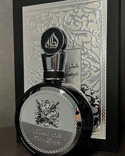 Fakhar By Lattafa for Men Price : 28,000 Arabic Perfume For Men, Fakhar Lattafa Perfume, Perfumes Affordable, Affordable Perfume, Perfume Business, Cheap Perfume, Perfume Store, Perfume Lover, Business Promotion