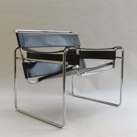 Chair Drawing, Wassily Chair, Iconic Chairs, Marcel Breuer, Iconic Furniture, Bauhaus Design, Design Movements, Style Deco, Diy Chair