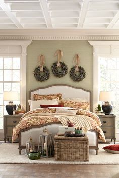 Hang three wreaths in a row over your bed or in your living room for a Wreath Over Bed, Farmhouse Christmas Bedroom, Decor Over Bed, Wall Decor Above Bed, Decor Above Bed, Christmas Decorations Bedroom, Simple Room, Nighty Night, Master Bed