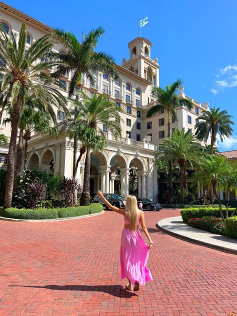 Palm Beach Photoshoot, Palm Beach Outfits, Palm Beach Aesthetic, Worth Avenue Palm Beach, Aesthetic 2025, Palm Beach Lifestyle, Palm Beach Fashion, Beach 2024, The Breakers Palm Beach