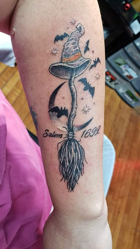 Witchy Cover Up Tattoos, Halloween Dream Catcher, Forearm Name Tattoos, Witch Ideas, Witchy Tattoos, Random Tattoos, Skulls Tattoo, Witches Broom, Tattoo Time