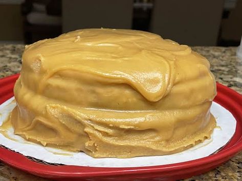 Best Football Food, Lemon Pound Cake Recipe, Caramel Icing, Icing Frosting, Lemon Cake Recipe, Caramel Frosting, Just A Pinch Recipes, Tailgating Recipes, Tomato Sauce Recipe