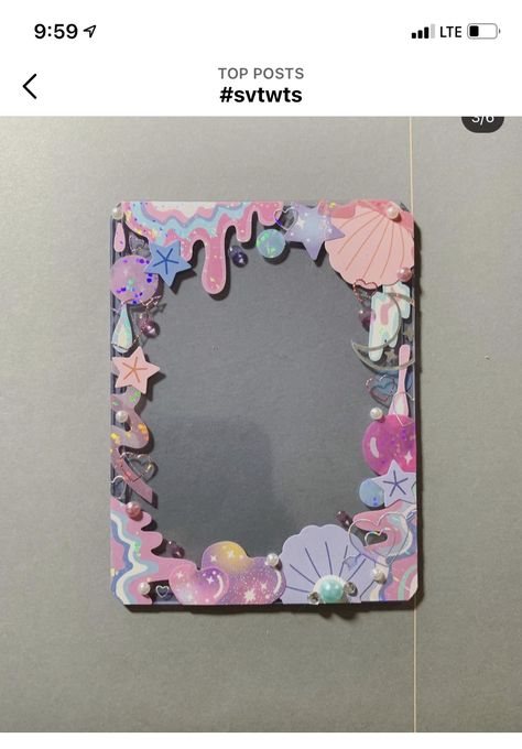 Diy Mirror Frame Painting Ideas, Super Clay Art, Clay Flower Mirror, Art Drawings Painting, Air Dry Clay Charms, Moss Mirror, Mirror Painting Ideas, Aesthetic Sketches, Crafts Wallpaper