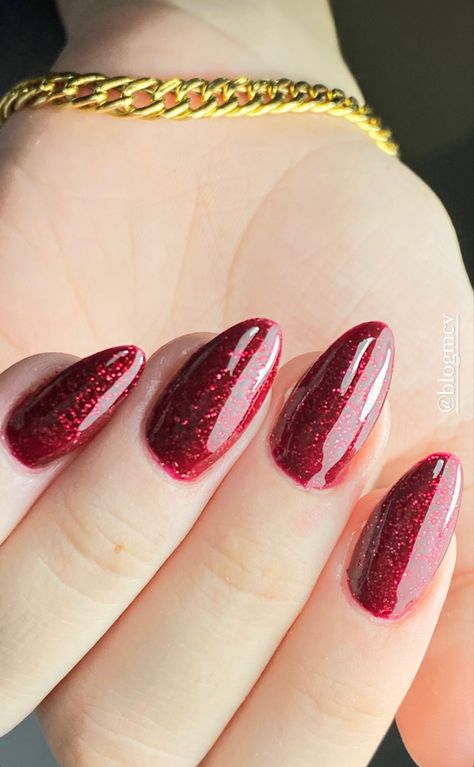 Red Glitter Nails Almond Shape, Dark Red Glitter Nails, Red Glittery Nails, Red Glam Nails, Red Sparkly Nails, Almond Gel Nails, Shellac Colors, Red Nails Glitter, Butterfly Haircut