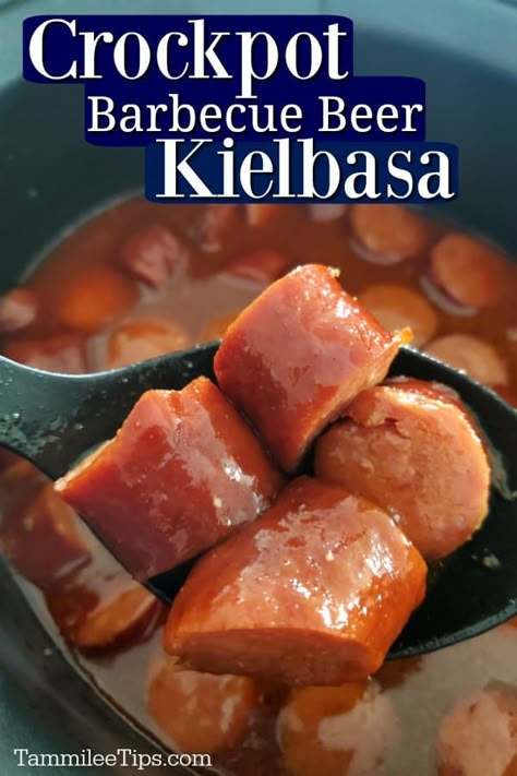 Beer Brat Bites Crockpot, Kielbasa Bites Crockpot, Kielbasa Crock Pot Recipes, Crock Pot Kielbasa Recipes, Barbecue Kielbasa, Crock Pot Barbecue, Crockpot Kielbasa, Kielbasa Crockpot, Beer Appetizers