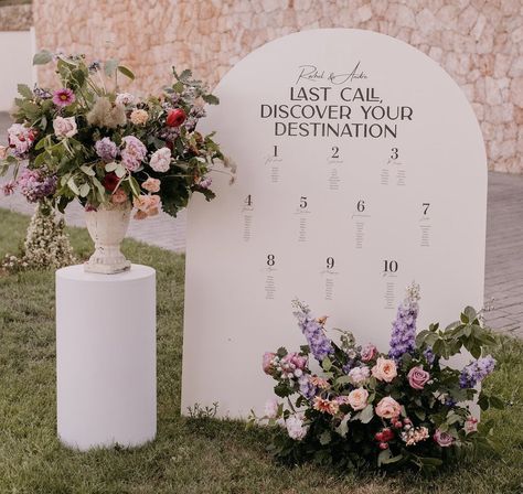 Arched Wedding Sign, Table Plan Wedding, Pastel Wedding Theme, Table Number Place Cards, Plan Wedding, Table Assignments, Modern Wedding Venue, Wedding Table Plan, Wedding Venue Decorations