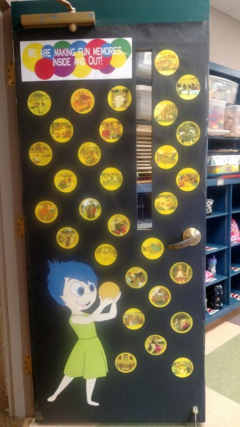 Preschool Door, Disney Themed Classroom, Disney Classroom, School Doors, Teacher Doors, School Displays, Classroom Organisation, Door Decorations Classroom, Themed Classroom