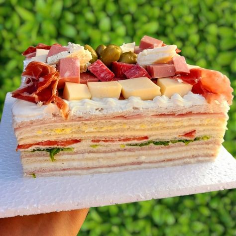 Tortas Sandwich, Rose Flower Wallpaper, Sandwich Recipes, Happy Holidays, Sandwiches, Yummy Food, Cake, Instagram