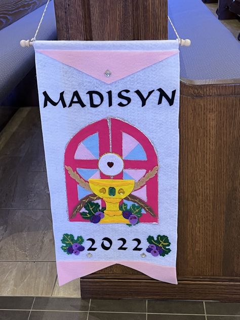 First Communion Banners Catholic, Communion Banners, First Communion Banner, Banner Designs, 1st Communion, Banner Ideas, Faith Formation, Banner Stands, Eucharist