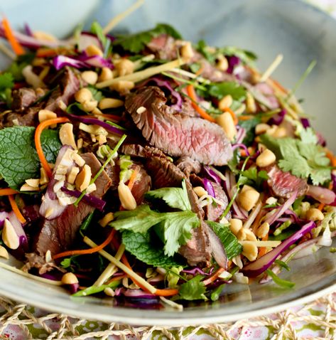 THAI BEEF SALAD EMBED Crunchy Noodle Salad, Steak Salad Recipe, Vietnamese Beef, Thai Beef Salad, Thai Beef, Noodle Salad Recipes, Beef Salad, Marinated Steak, Steak Salad