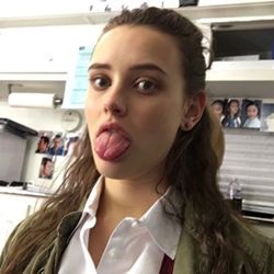 Hanna Baker, Oc Pictures, Hannah Baker, Katherine Langford, Thirteen Reasons Why, Billie Piper, Look At The Moon, 13 Reasons, Famous Women