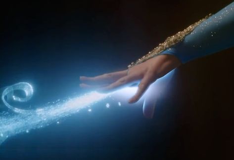 Once Upon a Time Creators Talk Regina's Blast from the Past, Confirm Season 4's Frozen Twist Ouat Elsa, Emma And Hook, Ice Powers, Ice Magic, Maid Marian, Magic Hands, Time Pictures, Water Powers, Dark Grunge