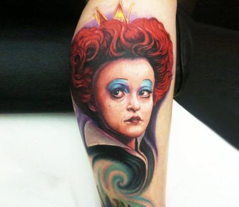 Red Queen tattoo by Paul Acker Red Queen Tattoo, Tim Burton Tattoo Ideas, Alice In Wonderland Tattoos, Nikko Hurtado, Tim Burton Tattoo, 13 Tattoos, Movie Tattoo, Alice In Wonderland Book, Wonderland Tattoo