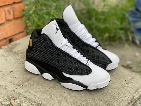 Luxury Sneakers Men, Nike Shoes Photo, Dressy Sneakers, Nike Shoes Blue, Nike Shoes Women Fashion, Retro 13, Nike Fashion Shoes, Jordan Shoes Girls, Pretty Shoes Sneakers