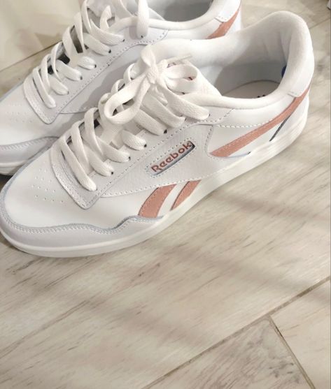 reeboks shoe inspo Pink Reebok Shoes, Pink Reebok, Shoe Ideas, Shoe Inspo, Reebok Shoes, Homecoming Proposal, Christmas Ideas, Homecoming, Tennis