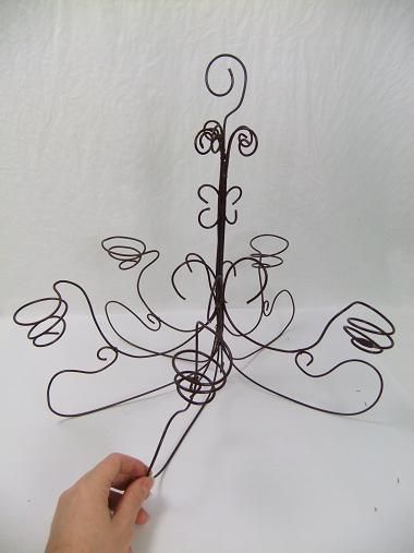 Wire structure for the twig chandelier Twig Chandelier, Wire Structure, Wire Chandelier, Chandelier Diy, Oncidium Orchids, Twig Art, Nest Design, Small Chandelier, Diy Chandelier