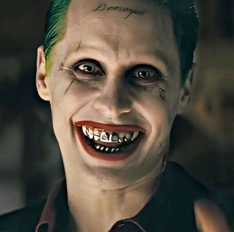 Jared Leto Movies, Female Movie Characters, Joker Queen, Jared Leto Joker, Joker Smile, Leto Joker, Harley And Joker Love, Joker Halloween, Harley Quinn Halloween