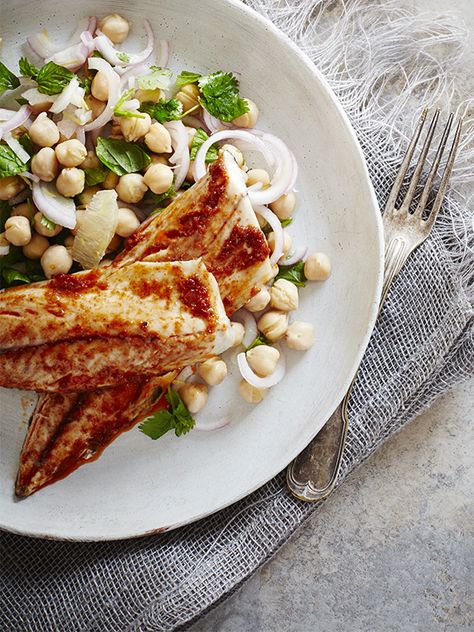 Spiced mackerel fillets with shallot and lemon chickpeas Mackerel Fillet Recipes, Fillets Recipes, Recipe With Chickpeas, Mackerel Recipe, Easy Low Carb Meals, Best Fish Recipes, Mackerel Recipes, Low Carb Meals, Cauliflower Puree