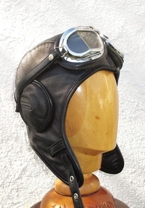 Steampunk Helmet, Hunt Showdown, Aviator Hat, Retro Punk, Funky Outfits, Biker Life, Steampunk Clothing, Eye Wear, Fighter Pilot