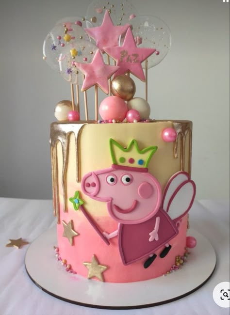 Peppa Pig 1st Birthday Cake, Cake Pepa Pig Girl, Peppa Pig Cake Ideas 3rd Birthday, Pepa Pig Cake Girls, Pepa Pig Cake Ideas, Pepa Pig Birthday Decoration, Pepa Pig Birthday Cake, Tortas Peppa Pig, Pig Birthday Decorations