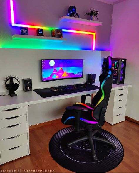 Boys Gaming Bedroom, Gaming Bedroom Ideas, Setup Inspiration, Gaming Bedroom, Gamer Bedroom, Small Game Rooms, Gaming Rooms, Best Gaming Setup, Setup Gamer