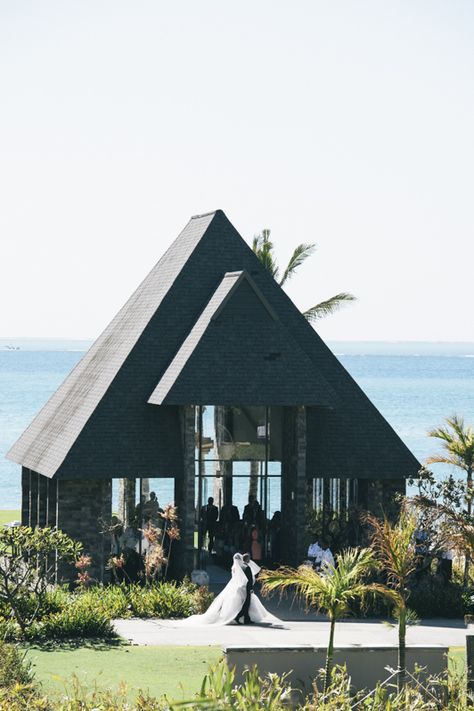 Annie & Will — InterContinental Fiji Wedding - Fiji Destination Wedding Blog — Bula Bride Fiji Elopement, Fiji Wedding Ideas, Fiji Wedding Reception, Fiji Resort Bungalows, Where To Stay In Fiji, Sofitel Fiji Wedding, Travel Fiji, Travel To Fiji, Fiji Culture