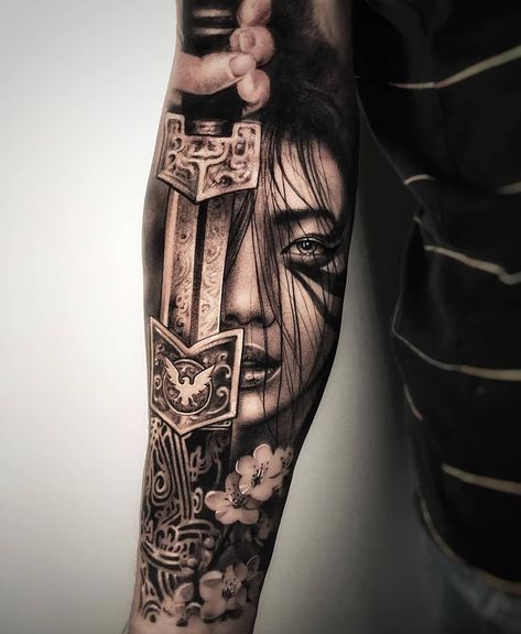 37 Awesome Sleeve Tattoo Ideas – IdeasDonuts Geisha Tattoo Sleeve, Tato Geisha, Japanese Warrior Tattoo, Samurai Tattoo Sleeve, Warrior Tattoo Sleeve, Samurai Warrior Tattoo, Geisha Tattoo Design, Mangas Tattoo, Samurai Tattoo Design