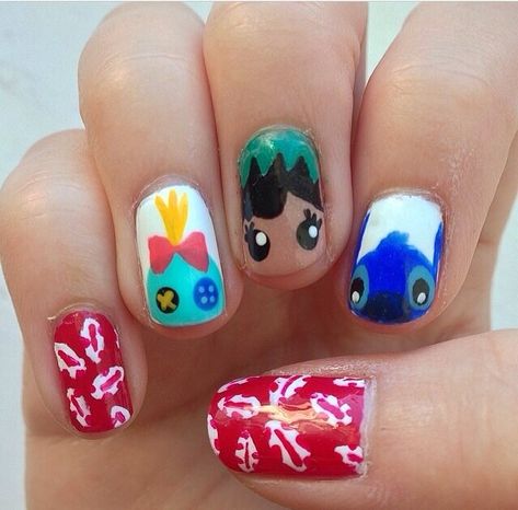 Lilo and stitch nail art Stitch Nails, Disney Nail Designs, Disney Inspired Nails, Cruise Nails, Lilo Et Stitch, Nail Art Disney, Super Nails, Nails For Kids, Disney Nails