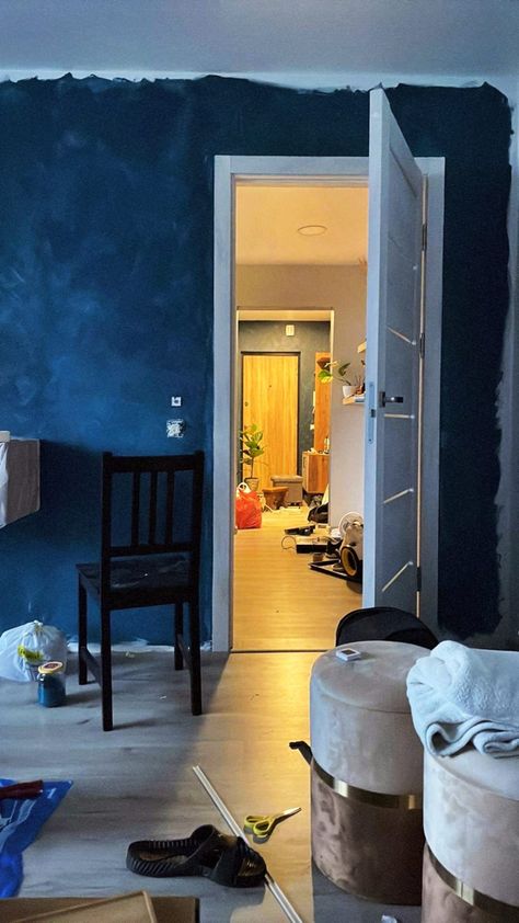 Navy Blue Limewash, Blue Limewash Walls, Blue Wall Color, Metallic Paint Walls, Royal Blue Walls, Limewash Walls, Blue Painted Walls, Blue Wall Colors, Room Arrangement