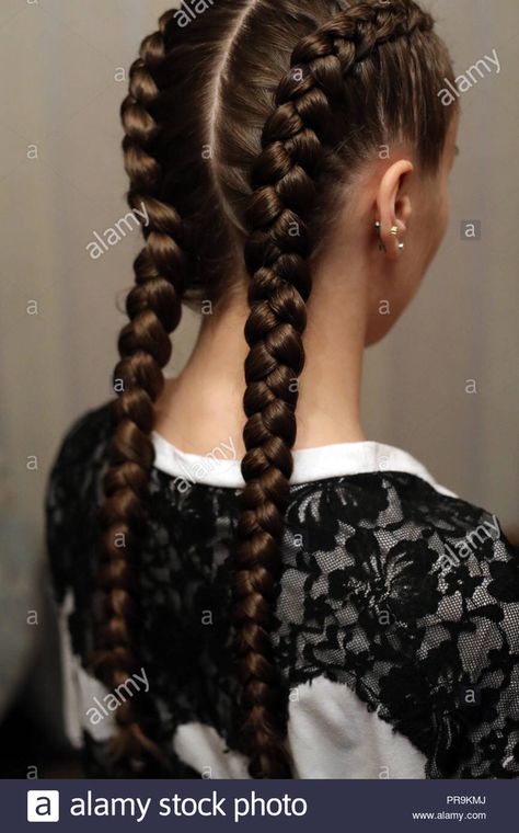 Cute Curly Hairstyle, Different Types Of Braids, Braids Dutch, Curly Hairstyle Ideas, Creative Haircuts, Long Curly Hairstyles, Long Braided Hairstyles, Braided Headband Hairstyle, Cute Hairstyle