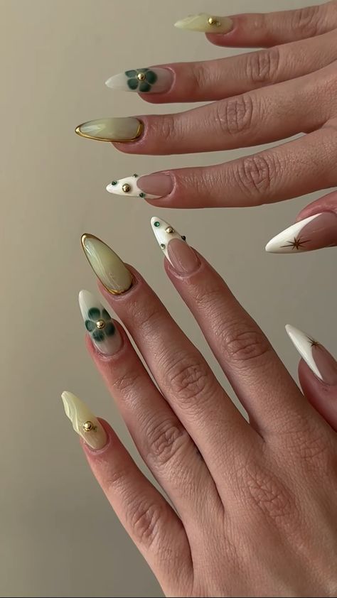 Nails Inspo Green Aesthetic, Green Nail Inspo Aesthetic, Calico Nails, Green Gel Nails Ideas, Funky French Nails, Green Aesthetic Nails, Nails Green Aesthetic, Green Nails Aesthetic, Kutek Disney