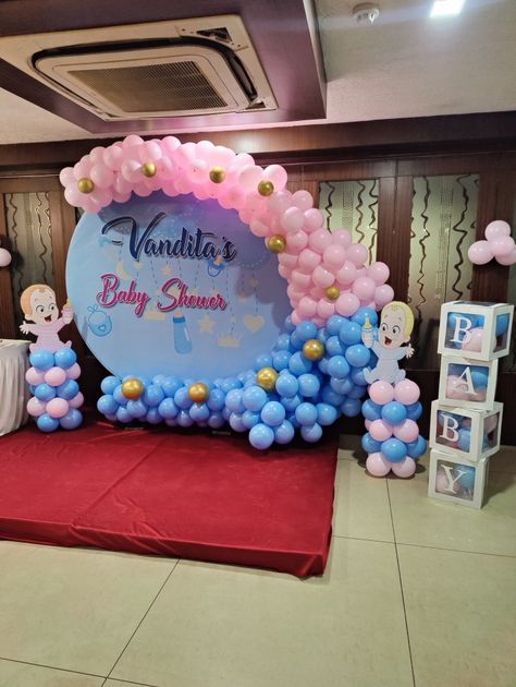 God Bharai Decoration Ideas, God Bharai, Baby Shower Reveal Ideas, Indian Baby Shower Decorations, Indian Baby Showers, Gold Birthday Decorations, Baby Shower Balloon Decorations, Bangles Silver, Indian Baby