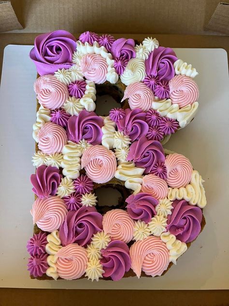 Purple Letter Cake, Cookie Cake Letter, Cupcake Number Cake, Number Cake Decorating Ideas, Number Cookie Cake, Letter Cookie Cake, Number Cupcakes, Unicorn Number Cake, Letter Cakes