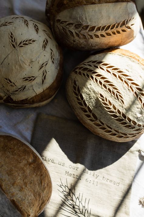 Bread Scoring, Meal Prep Snacks, Homemade Sourdough Bread, Bread Art, Sourdough Baking, Homemade Snacks, Bakery Bread, Sourdough Recipes, Artisan Bread