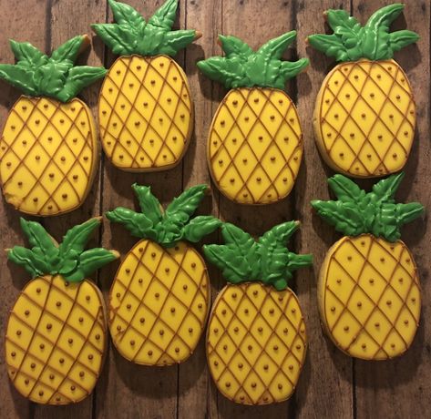 Pineapple Decorated Cookies, Pineapple Cookies Decorated, Pineapple Sugar Cookies, Fondant Biscuits, Luau Cookies, Message Cookies, Royal Cookies, Pineapple Sugar, Pineapple Cookies