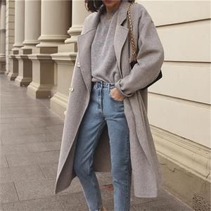 5e1b18c4c6a6d31695acbae3fd70ecc6 Pearl Knitting, Nail Pearl, Fall Fashion Coats, Street Style Fall Outfits, Knitting Sweater, Denim On Denim, Plaid Coat, Grey Coat, Winter Mode