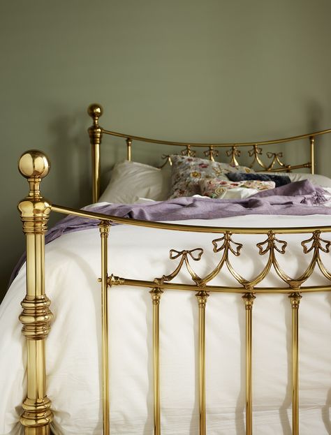 Gold Brass Bed Frame, Antique Brass Headboard Bedroom, Golden Metal Bed Frame, Golden Bed, Brass Bed Bedroom Ideas, Gold Bed Frame, Brass Bed Frame, Sage Bedroom, Gold Bed