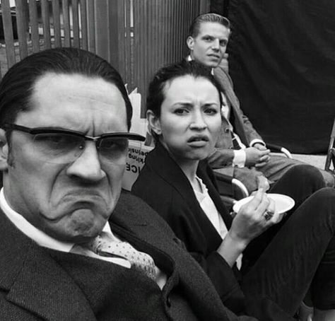 Ronnie, Franny and Les set of Legend. Kray Twins, Legend 2015, Tom Hardy Legend, The Krays, King Tom, Emily Browning, Best Funny Photos, Thomas Hardy, Vintage Film