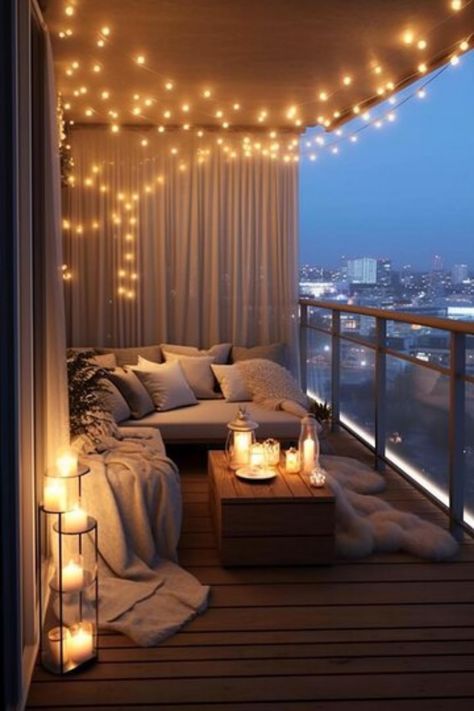 Balcony decoration idea Luxury Small Balcony Design, Cozy Outdoor Balcony Ideas, Small Balcony Aesthetic, Privacy On Balcony, Balkon Ideas, Balcony Bed, Luxurious Balcony, Big Balcony Ideas, Aesthetic Balcony